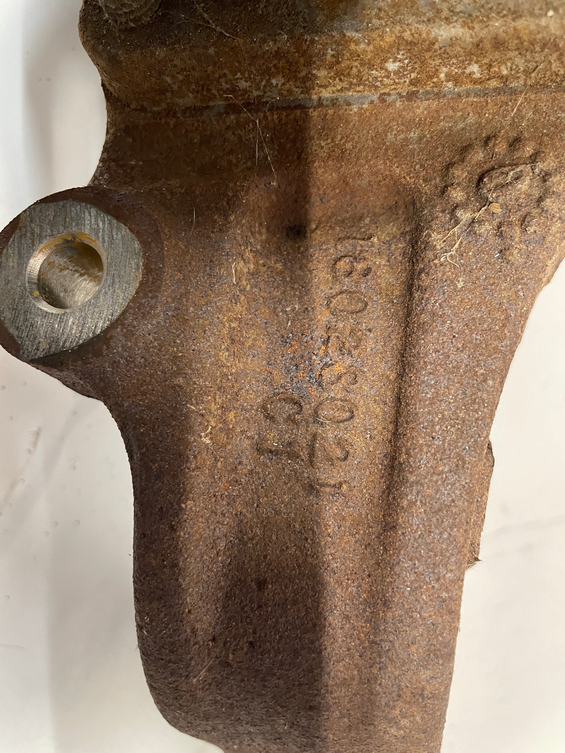 2000 Chevy Camaro Z28 LH Driver Front Suspension Spindle Knuckle Hub OEM - Day's Parts Yard