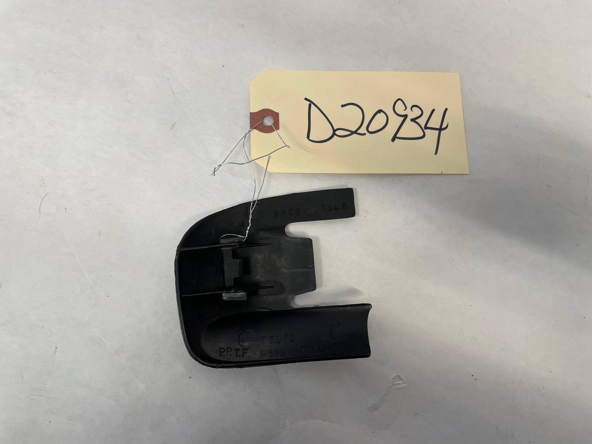 2006 Pontiac GTO RH Passenger Seat Rail Track Bracket Plastic Cover Trim OEM - Day's Parts Yard