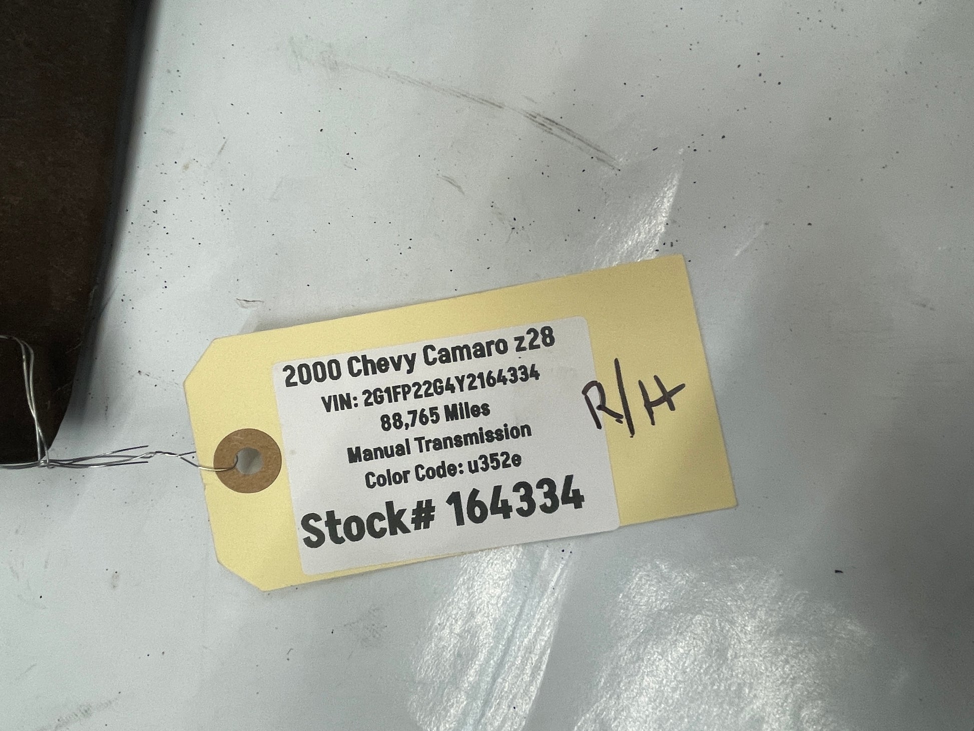 2000 Chevy Camaro Z28 RH Passenger Front Suspension Spindle Knuckle Hub OEM - Day's Parts Yard