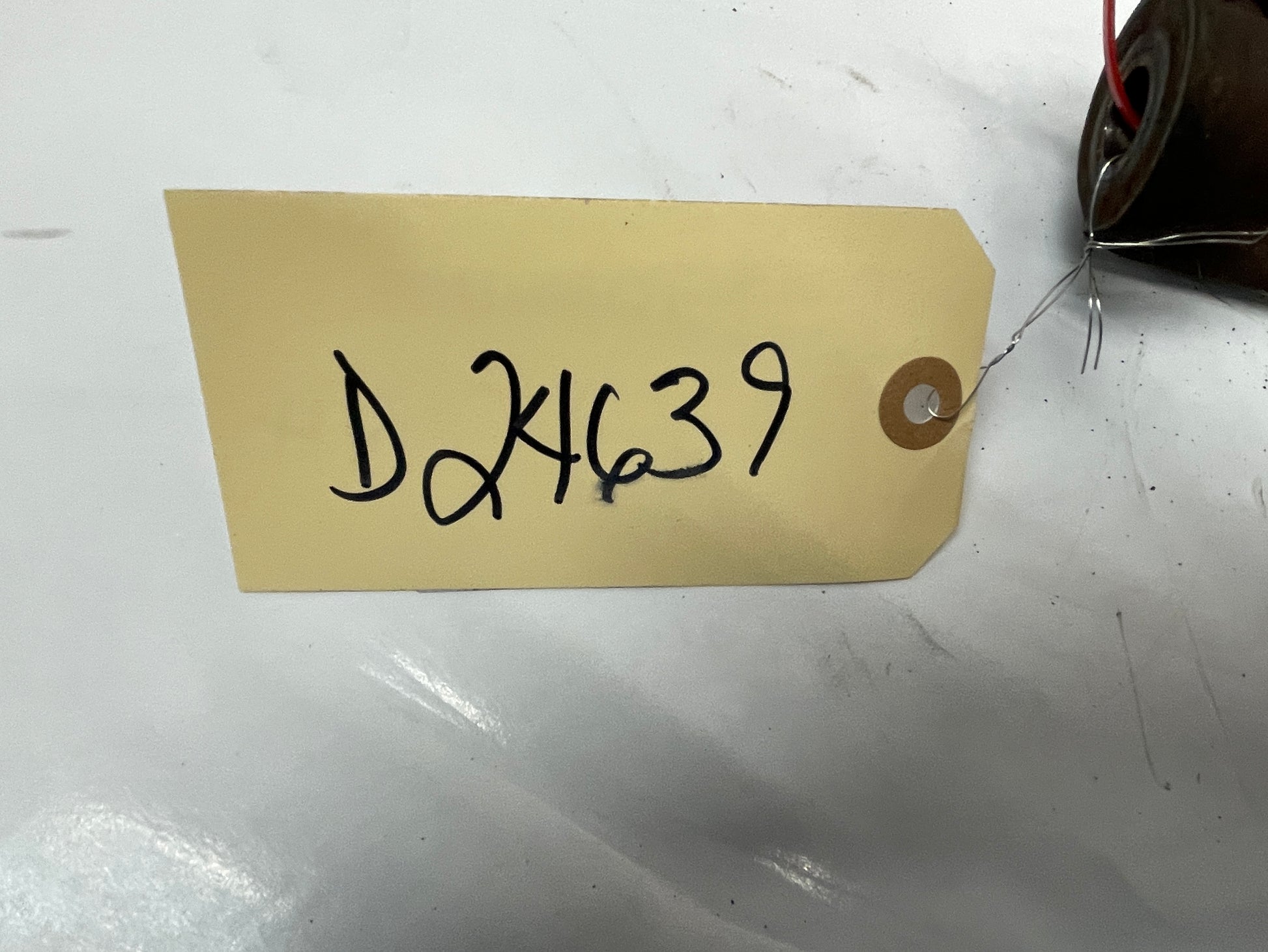 2000 Chevy Camaro Z28 RH Passenger Front Suspension Spindle Knuckle Hub OEM - Day's Parts Yard