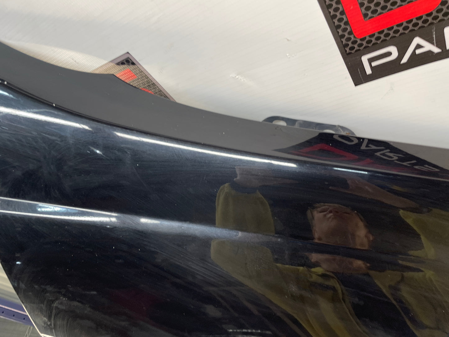 2009 Pontiac G8 RH Passenger Front Fender Black OEM