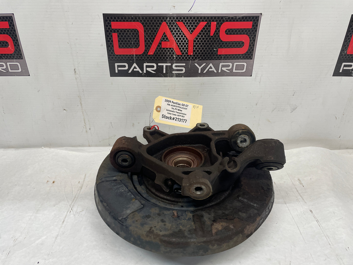 2009 Pontiac G8 GT RH Passenger Rear Suspension Spindle Hub Knuckle Wheel Bearing OEM