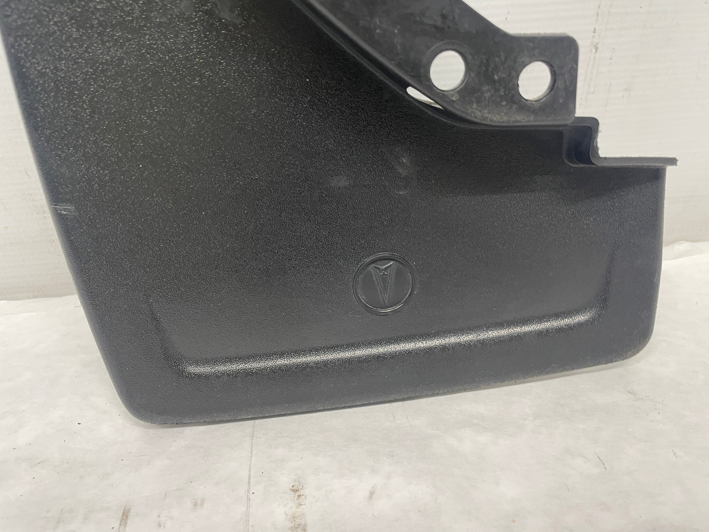 2009 Pontiac G8 GT Holden LH Driver Rear Splash Guard Mud Flap OEM