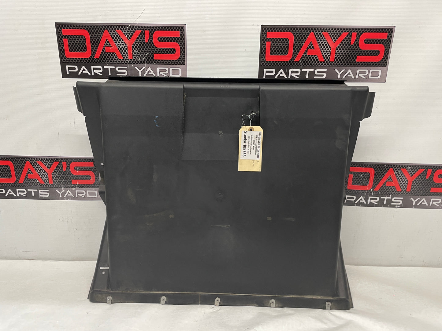 1999 Chevy C5 Corvette Lower Radiator Support Shroud Air Dam Baffle OEM - Day's Parts Yard