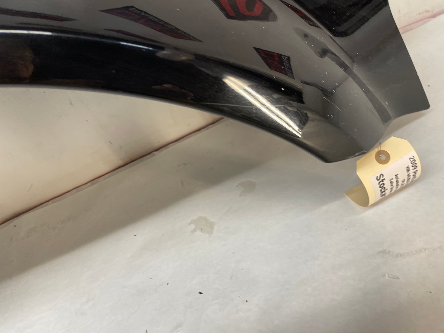 2009 Pontiac G8 RH Passenger Front Fender Black OEM