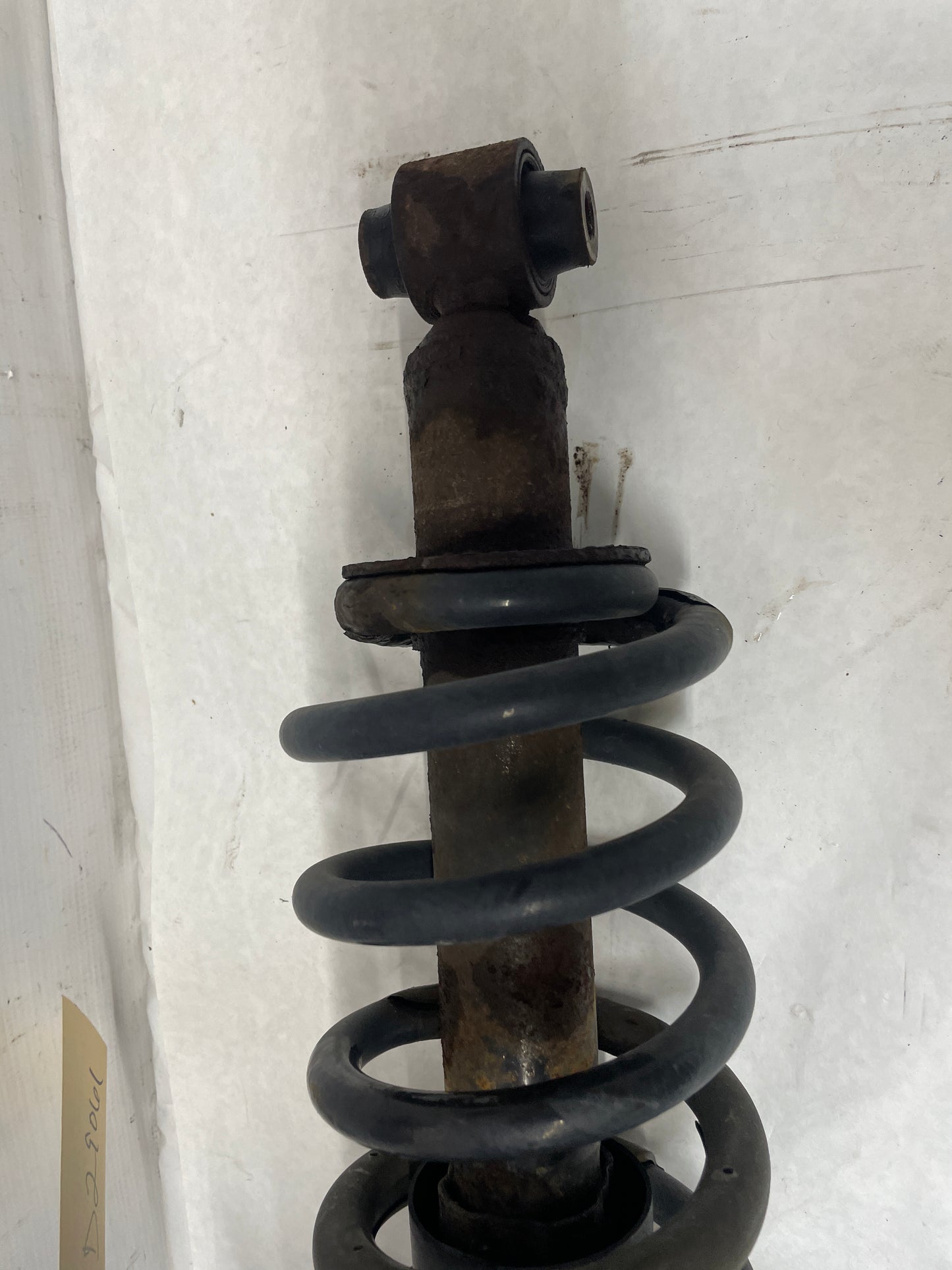 2009 Pontiac G8 GT RH Passenger Rear Suspension Shocks Strut Absorber Assembly OEM