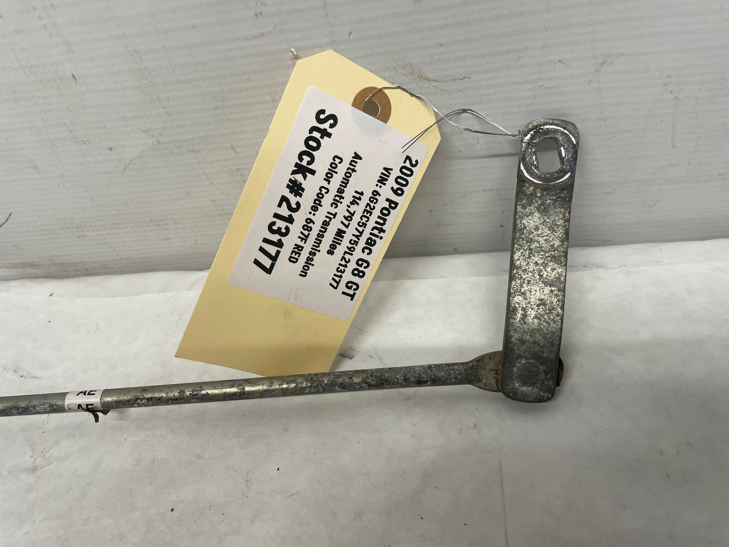 2009 Pontiac G8 GT Automatic Transmission Shifter Linkage Rod OEM