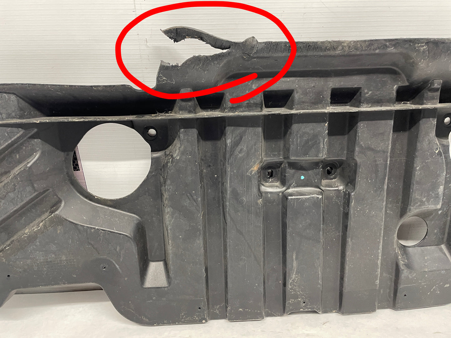 2014 Chevy SS Sedan Front Bumper Lower Apron Air Damn Panel Bumper Extension OEM