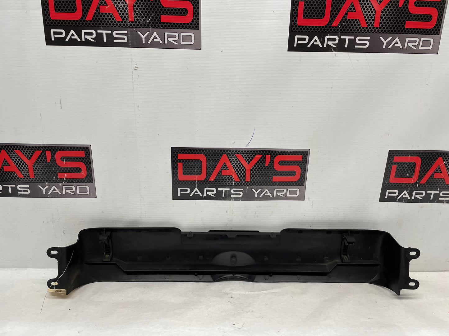 1999 Chevy C5 Corvette Upper Plastic Radiator Support Shroud OEM - Day's Parts Yard