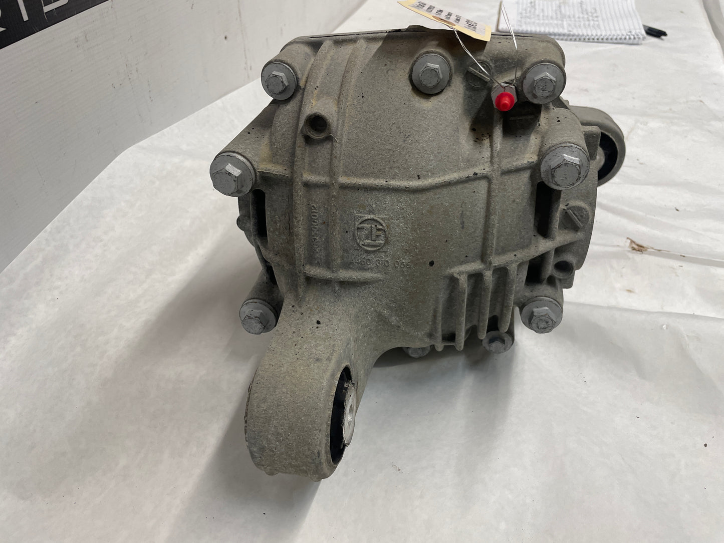 2009 Pontiac G8 GT Rear End Rearend Carrier 2.92 LSD Differential OEM