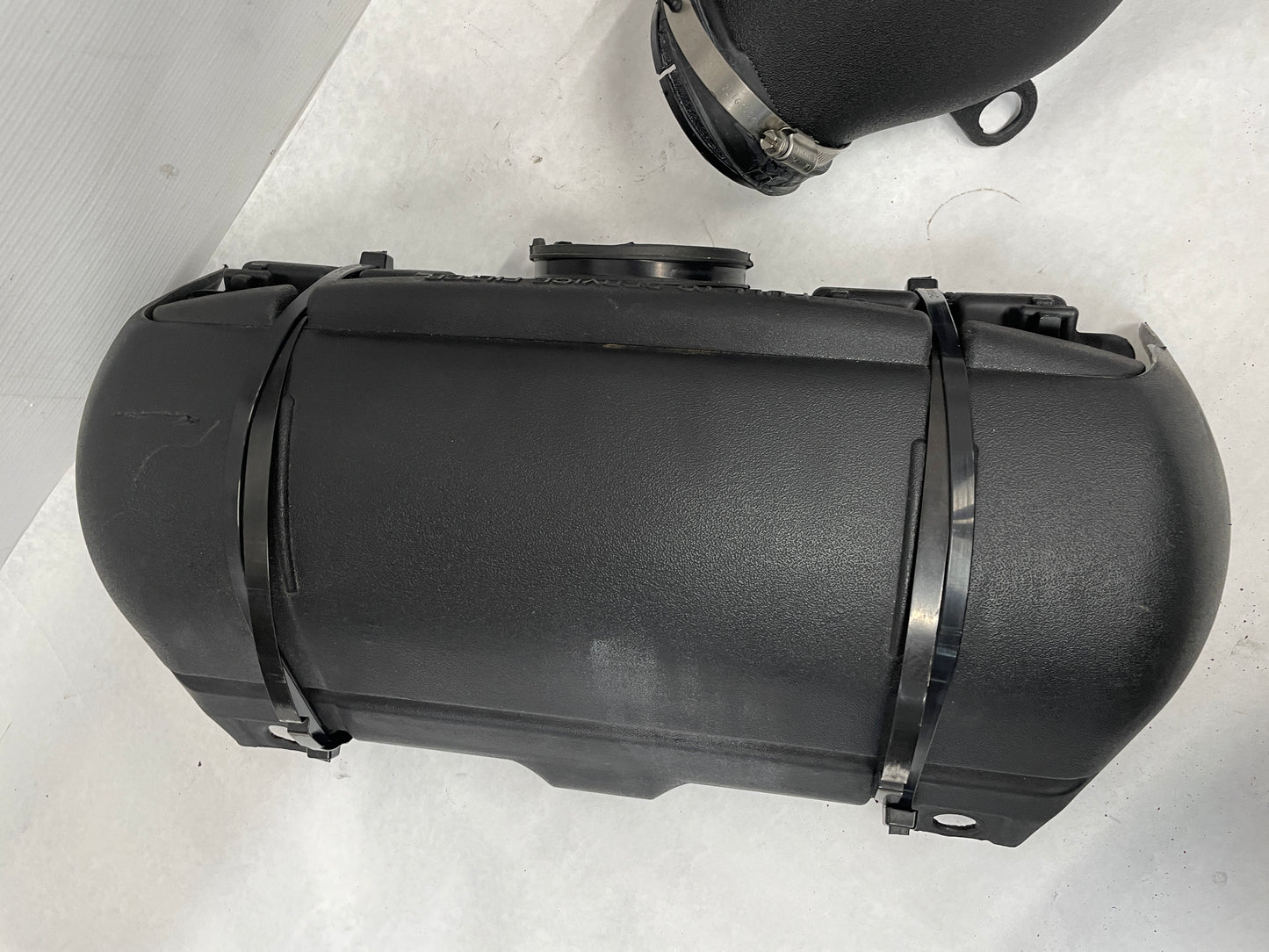 1999 Chevy C5 Corvette Factory OEM Air Cleaner Box Intake Assembly - Day's Parts Yard