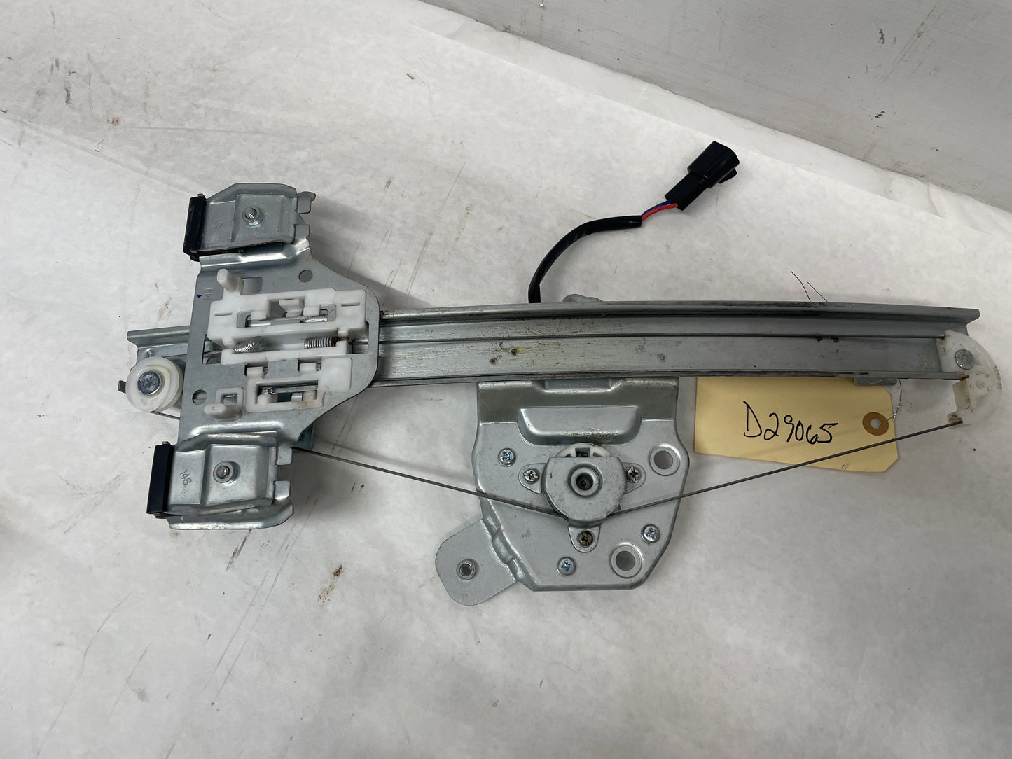 2013 Chevy Caprice PPV LH Driver Rear Door Window Regulator Motor OEM
