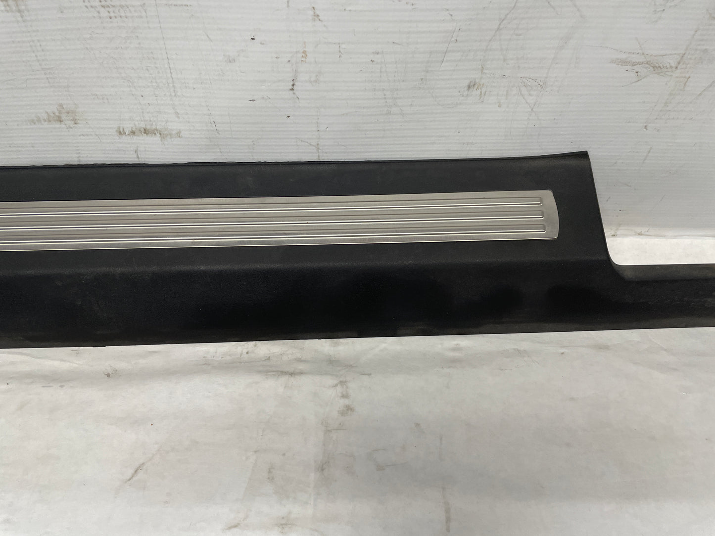 2014 Chevy SS Sedan RH Passenger Front Door Scuff Sill Plate Panel Trim OEM - Day's Parts Yard