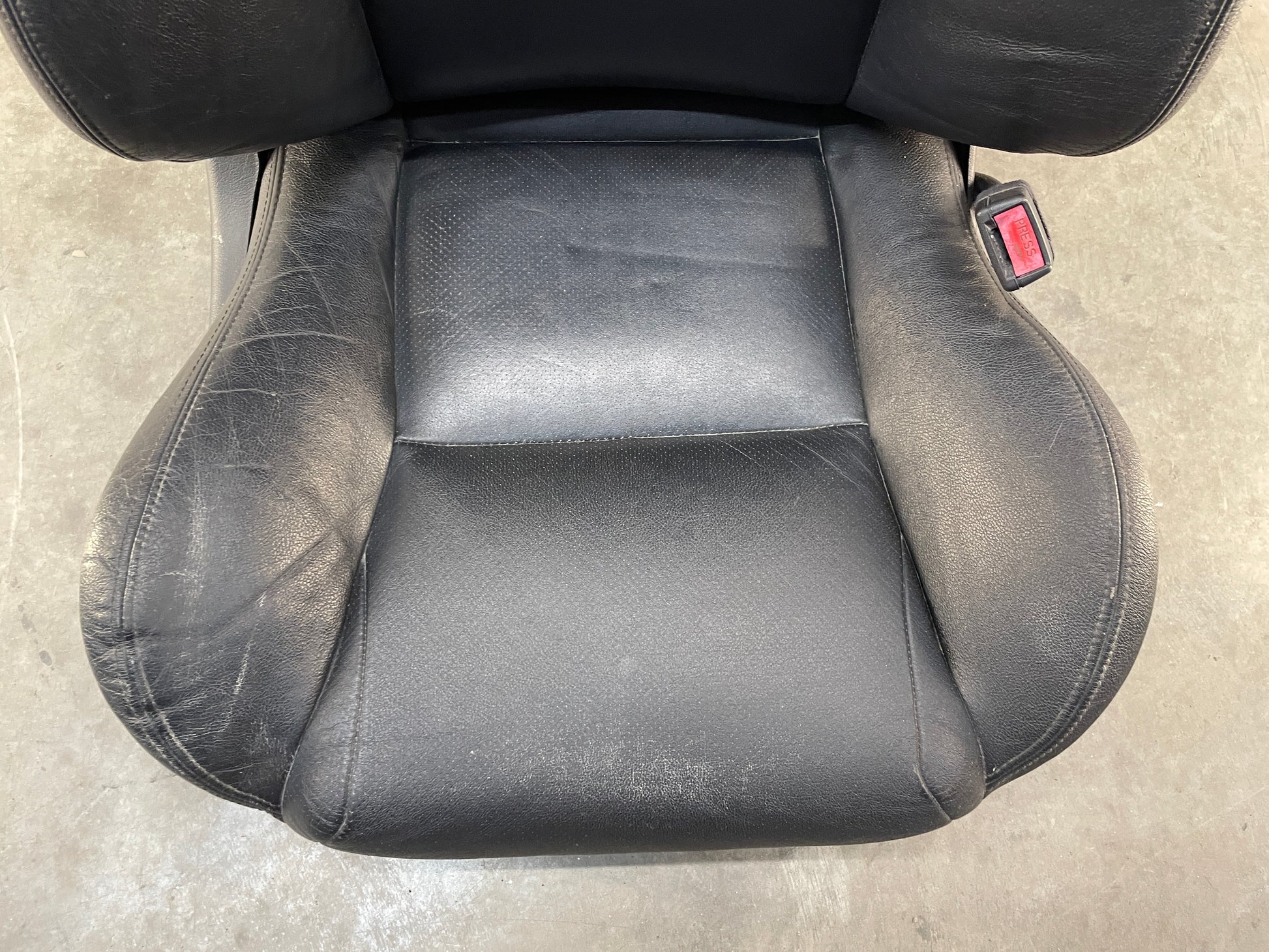 2004 Pontiac GTO Seats Fronts and Rears OEM - Day's Parts Yard