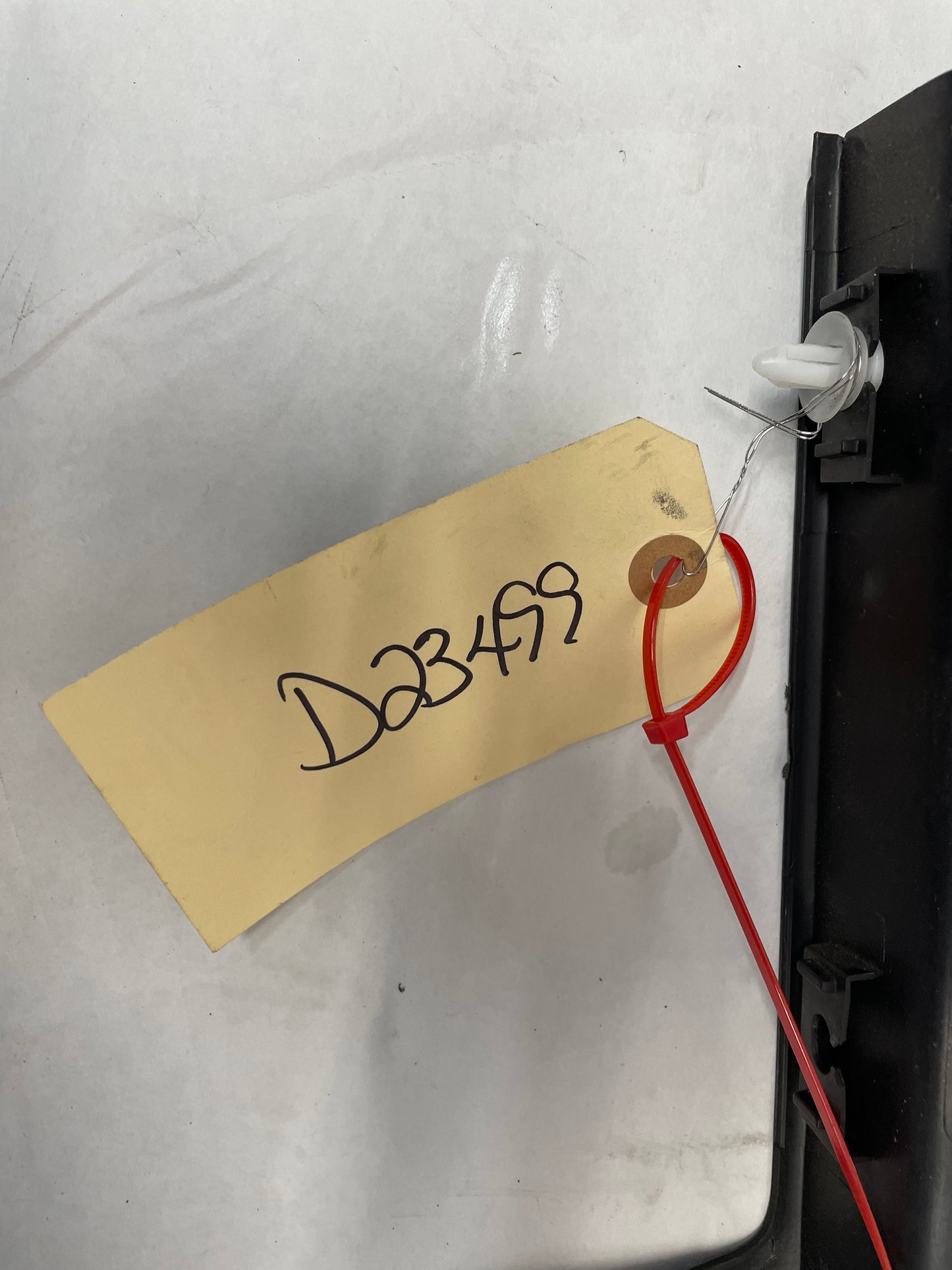 2014 Chevy SS Sedan RH Passenger Front Door Scuff Sill Plate Panel Trim OEM - Day's Parts Yard