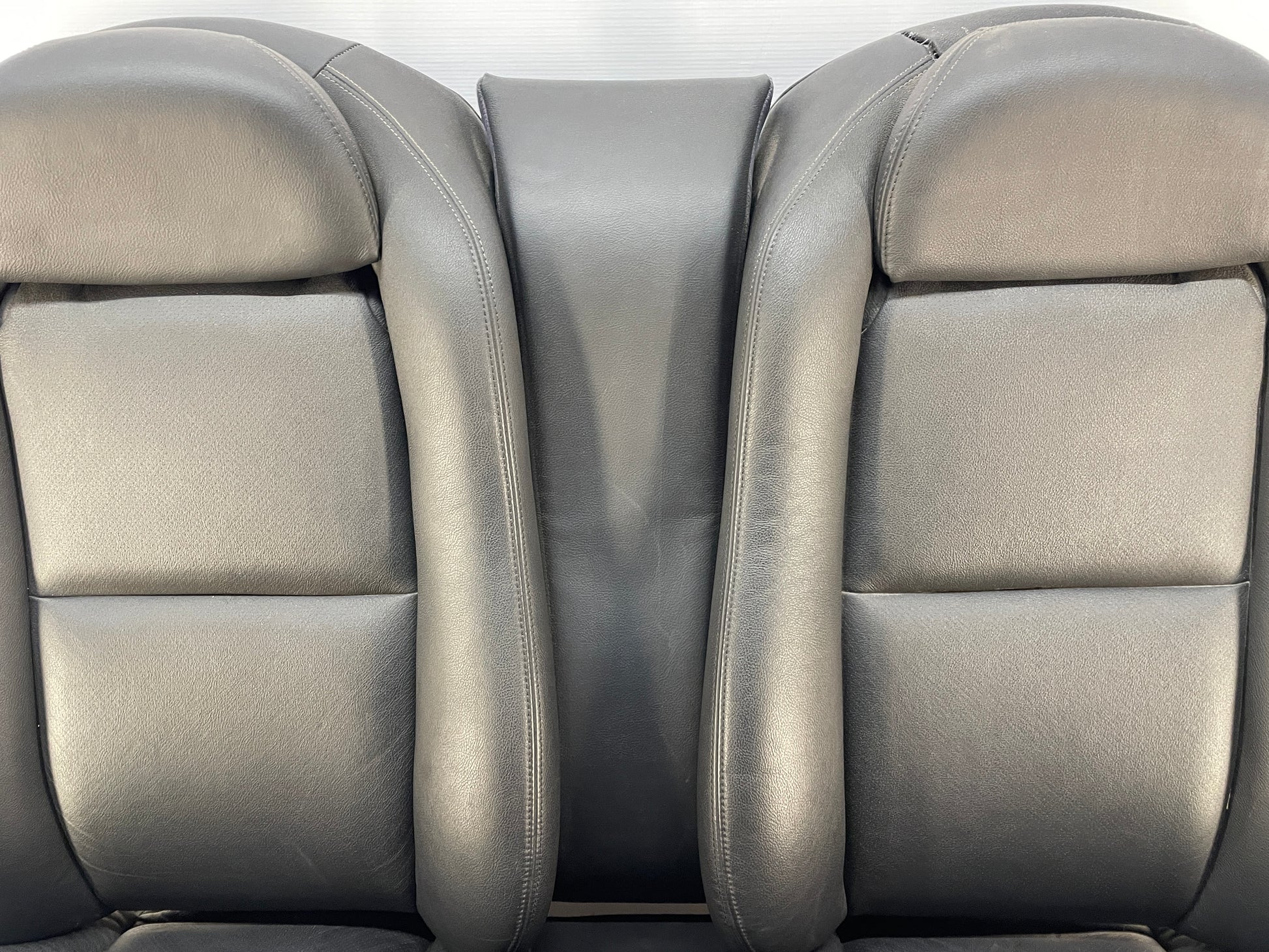 2004 Pontiac GTO Seats Fronts and Rears OEM - Day's Parts Yard