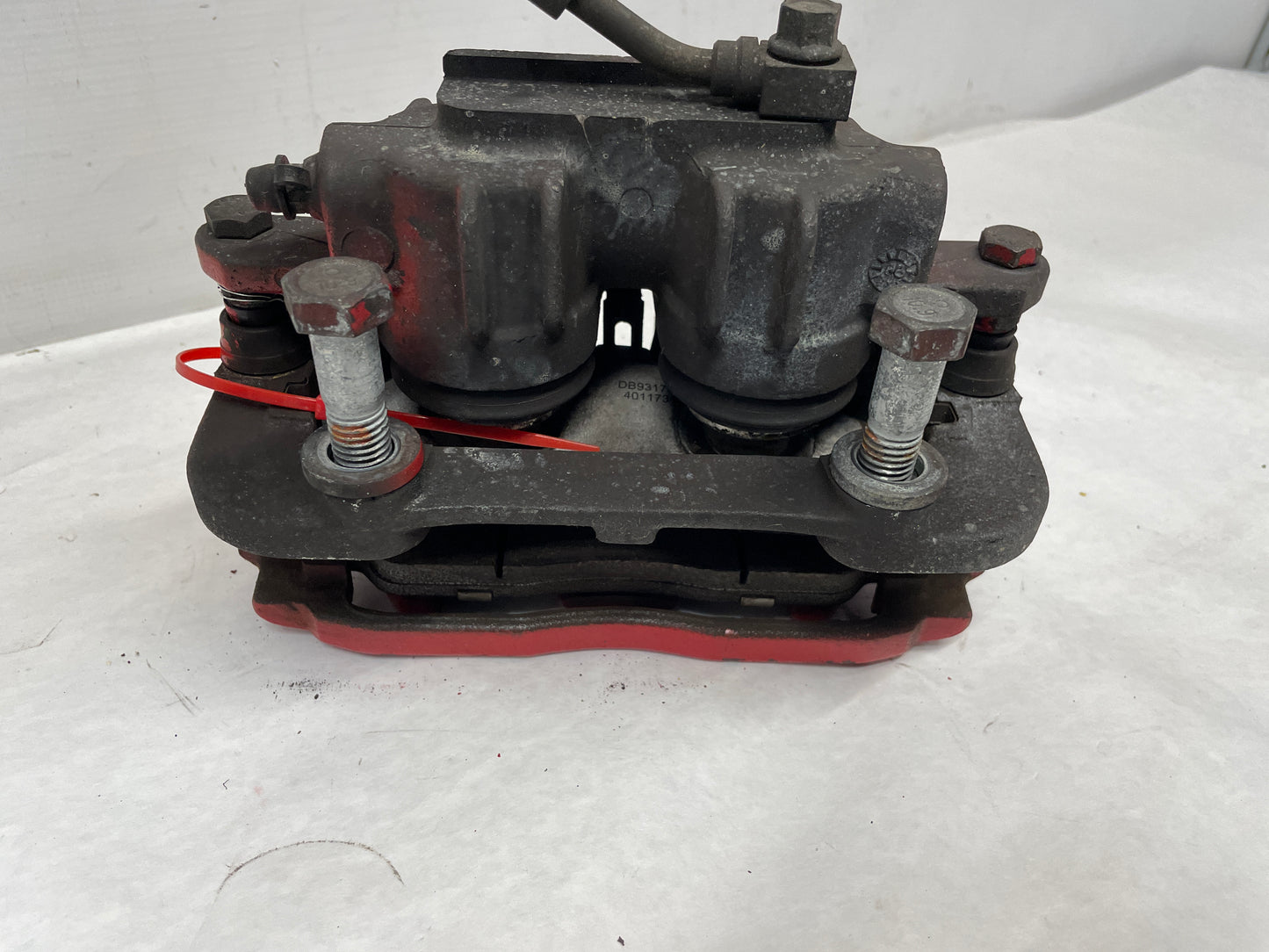 1999 Chevy C5 Corvette RH & LH Front Brake Calipers OEM - Day's Parts Yard