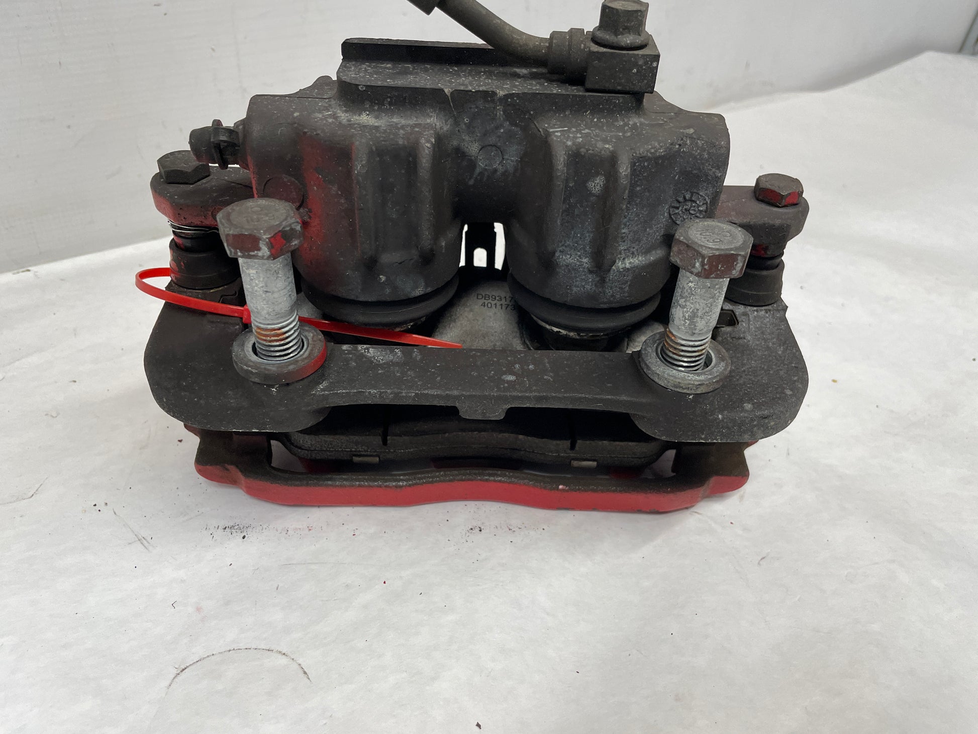 1999 Chevy C5 Corvette RH & LH Front Brake Calipers OEM - Day's Parts Yard