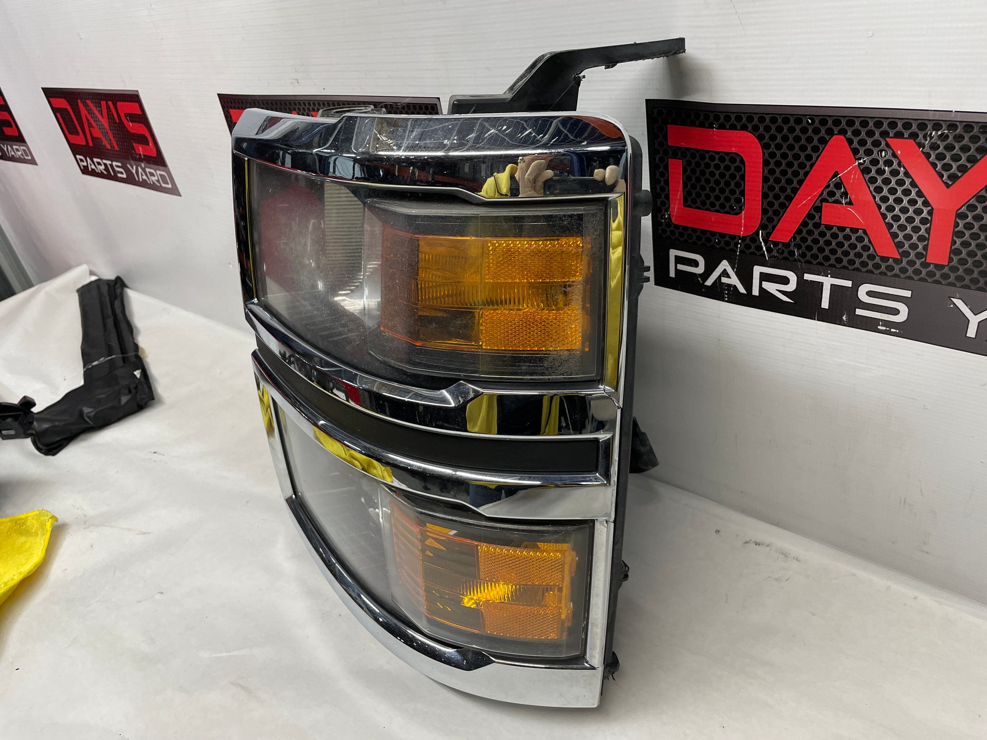 2015 Chevy Silverado K1500 LH Driver Headlight Head LIght OEM - Day's Parts Yard