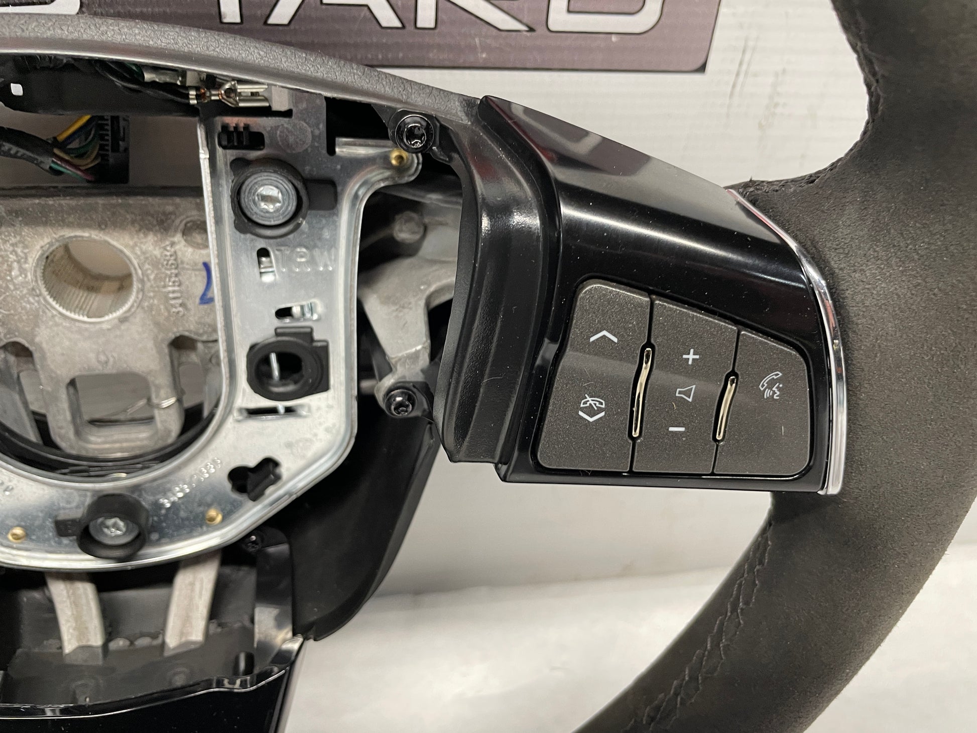 2013 Cadillac CTS-V Coupe Steering Wheel w/ Controls OEM - Day's Parts Yard