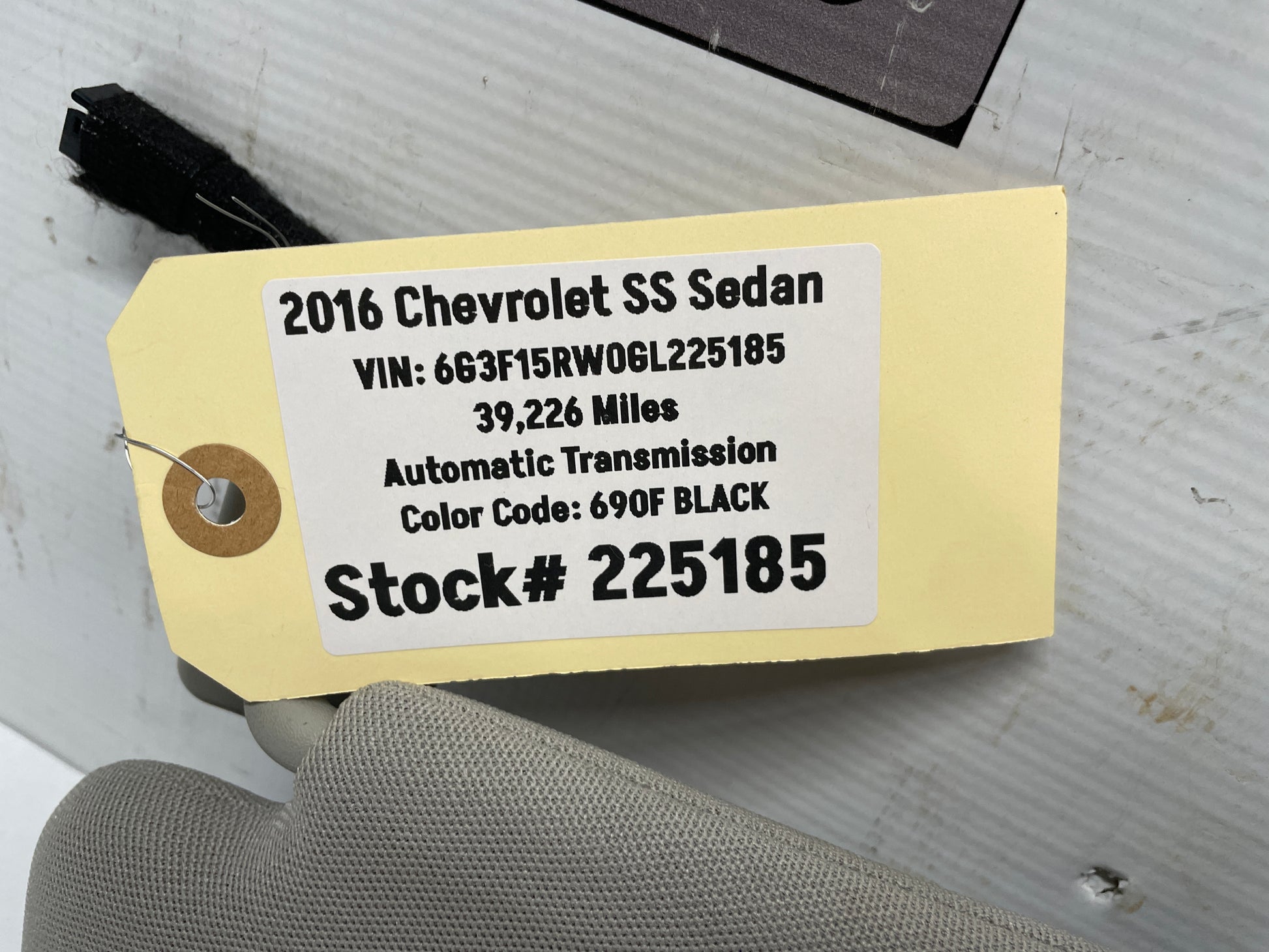 2016 Chevy SS Sedan RH & LH Sun Visor Sunvisor Shade Set w/ Clips OEM - Day's Parts Yard
