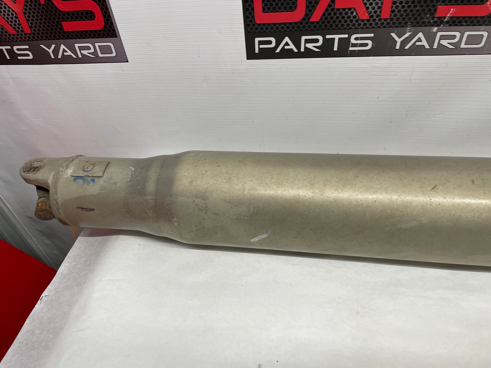2015 Chevy Silverado K1500 Rear Drive Prop Shaft Driveshaft OEM - Day's Parts Yard
