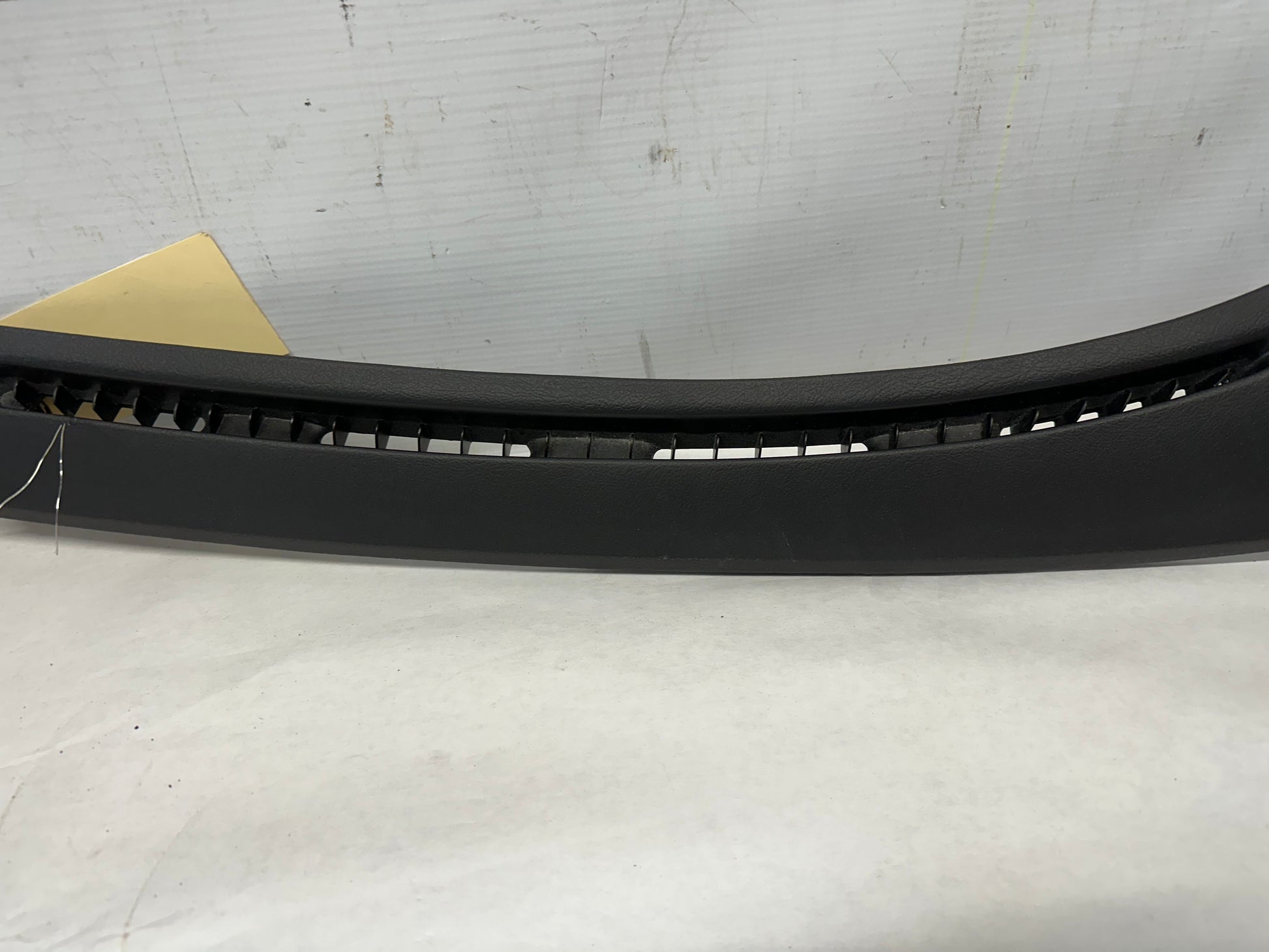 2006 Pontiac GTO Windshield Dash Cowl Defrost Panels Vent Trim Pair OEM - Day's Parts Yard