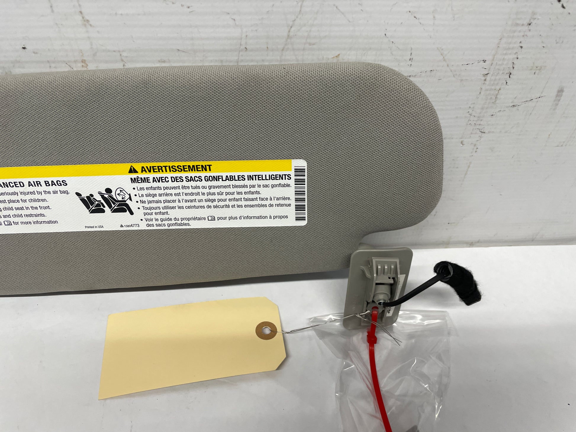 2016 Chevy SS Sedan RH & LH Sun Visor Sunvisor Shade Set w/ Clips OEM - Day's Parts Yard