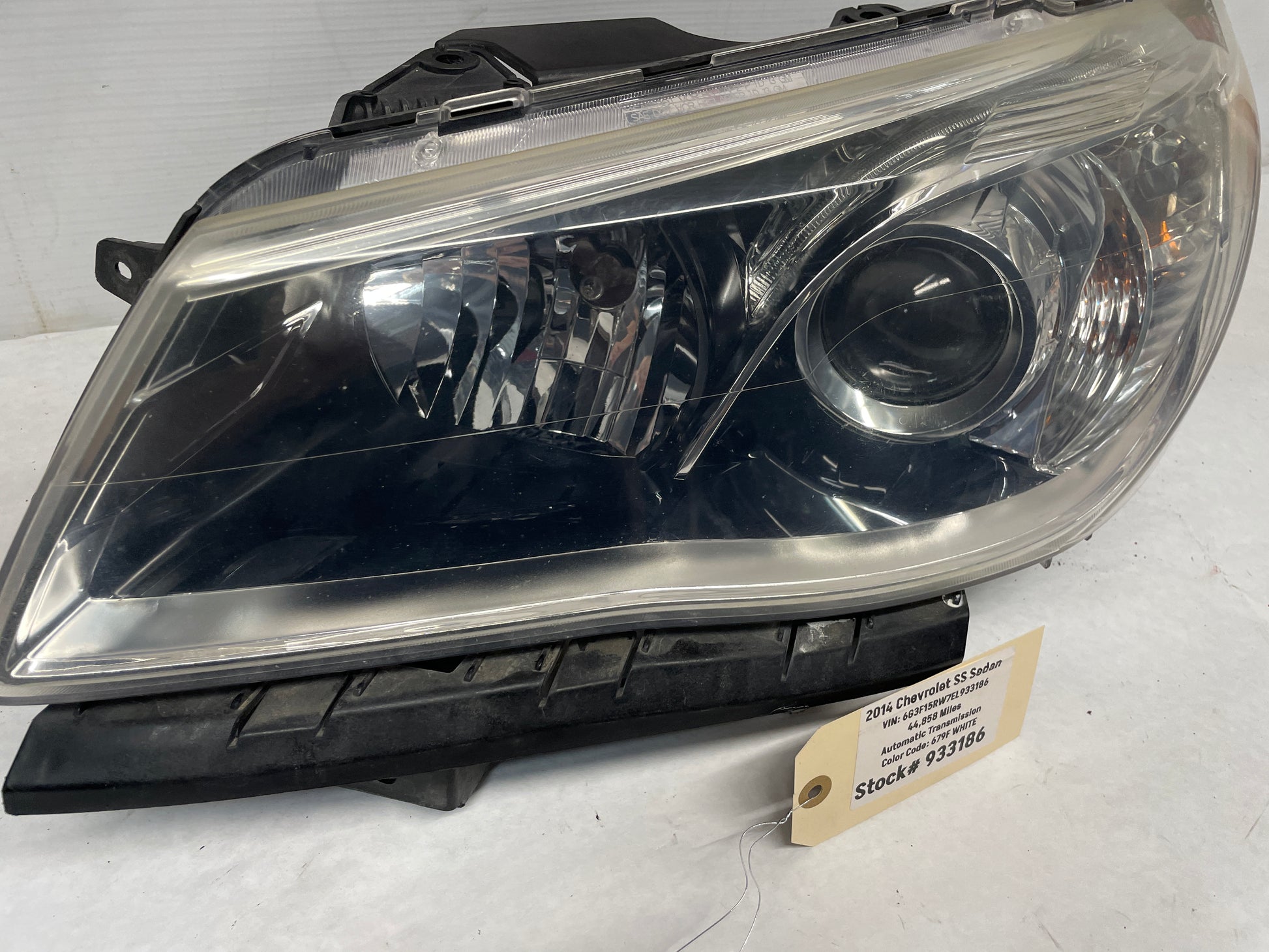 2014 Chevy SS Sedan LH Driver Head Light Lamp Headlight OEM - Day's Parts Yard