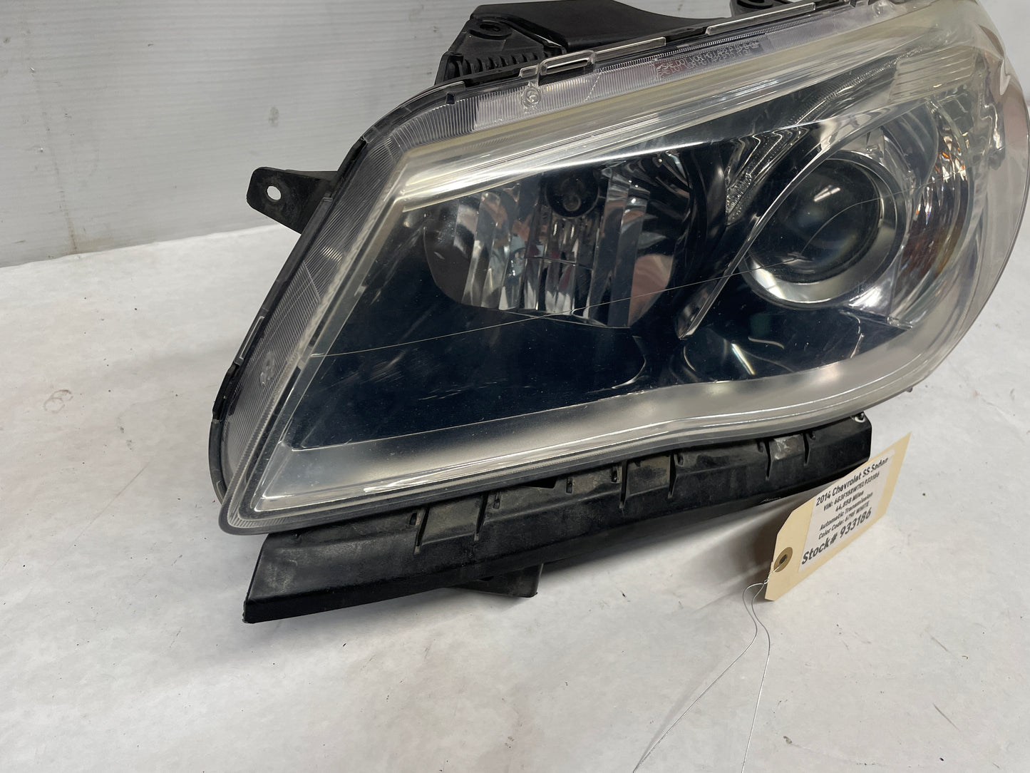 2014 Chevy SS Sedan LH Driver Head Light Lamp Headlight OEM - Day's Parts Yard