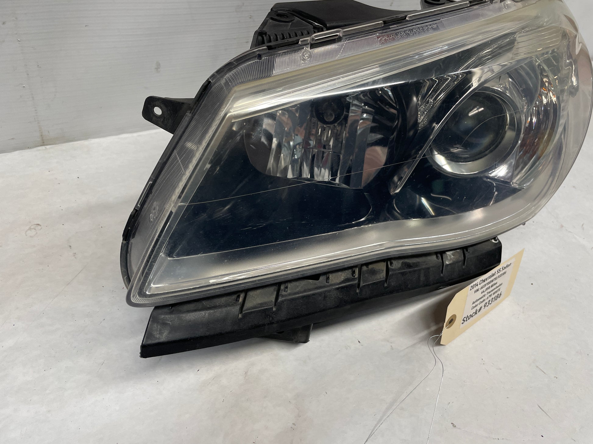 2014 Chevy SS Sedan LH Driver Head Light Lamp Headlight OEM - Day's Parts Yard