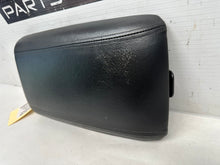 2006 Pontiac GTO Center Console Lid OEM - Day's Parts Yard