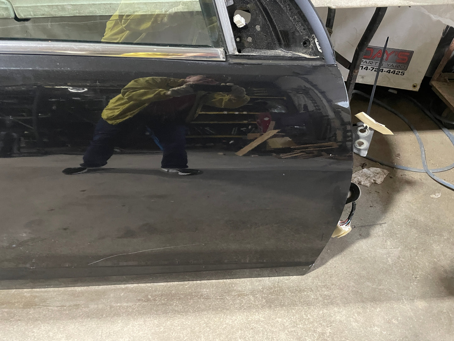 2008 Pontiac G8 GT Front RH Passenger Door w/ Glass OEM