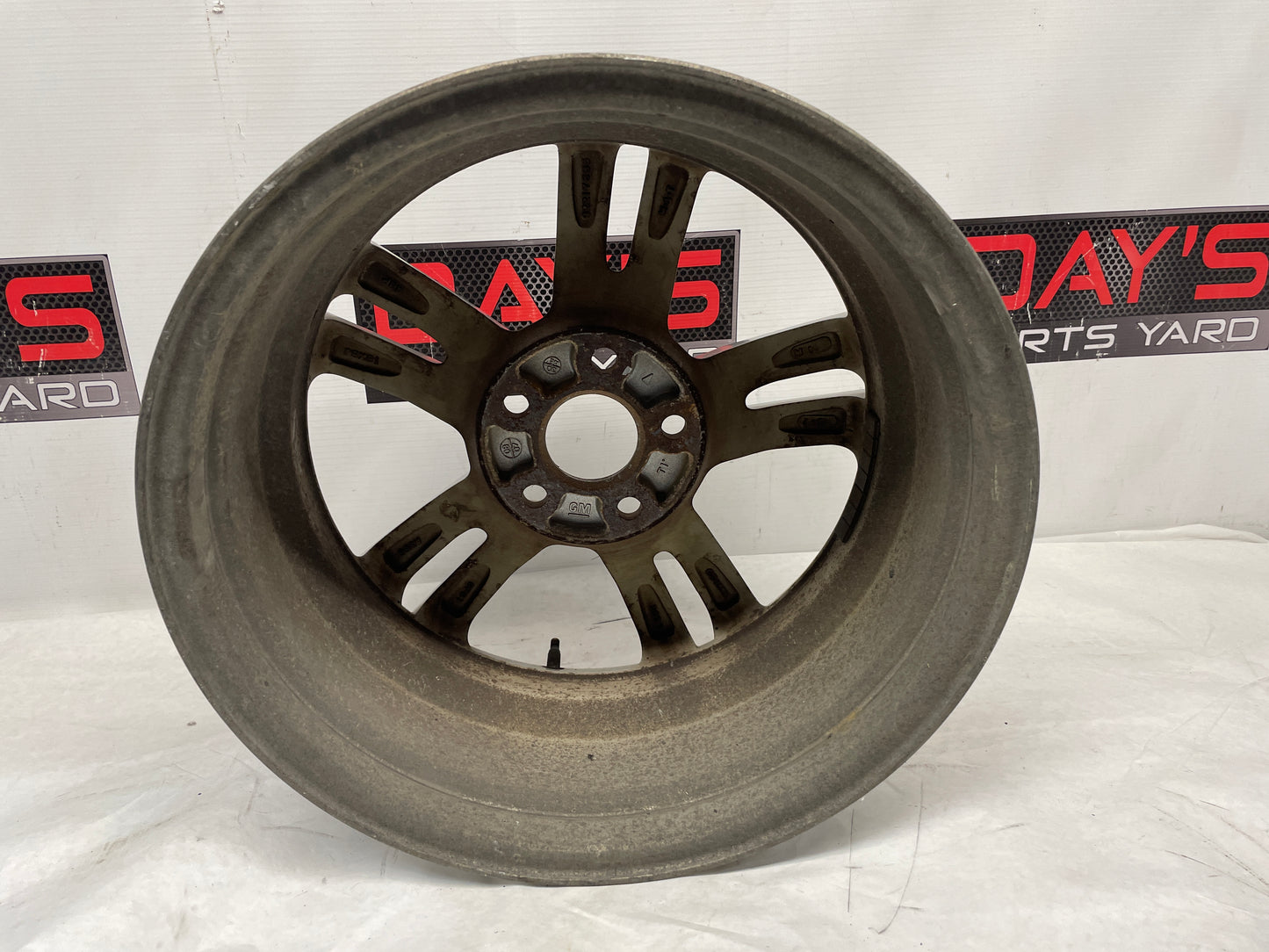 2009 Pontiac G8 Factory OEM 18X8 Wheel