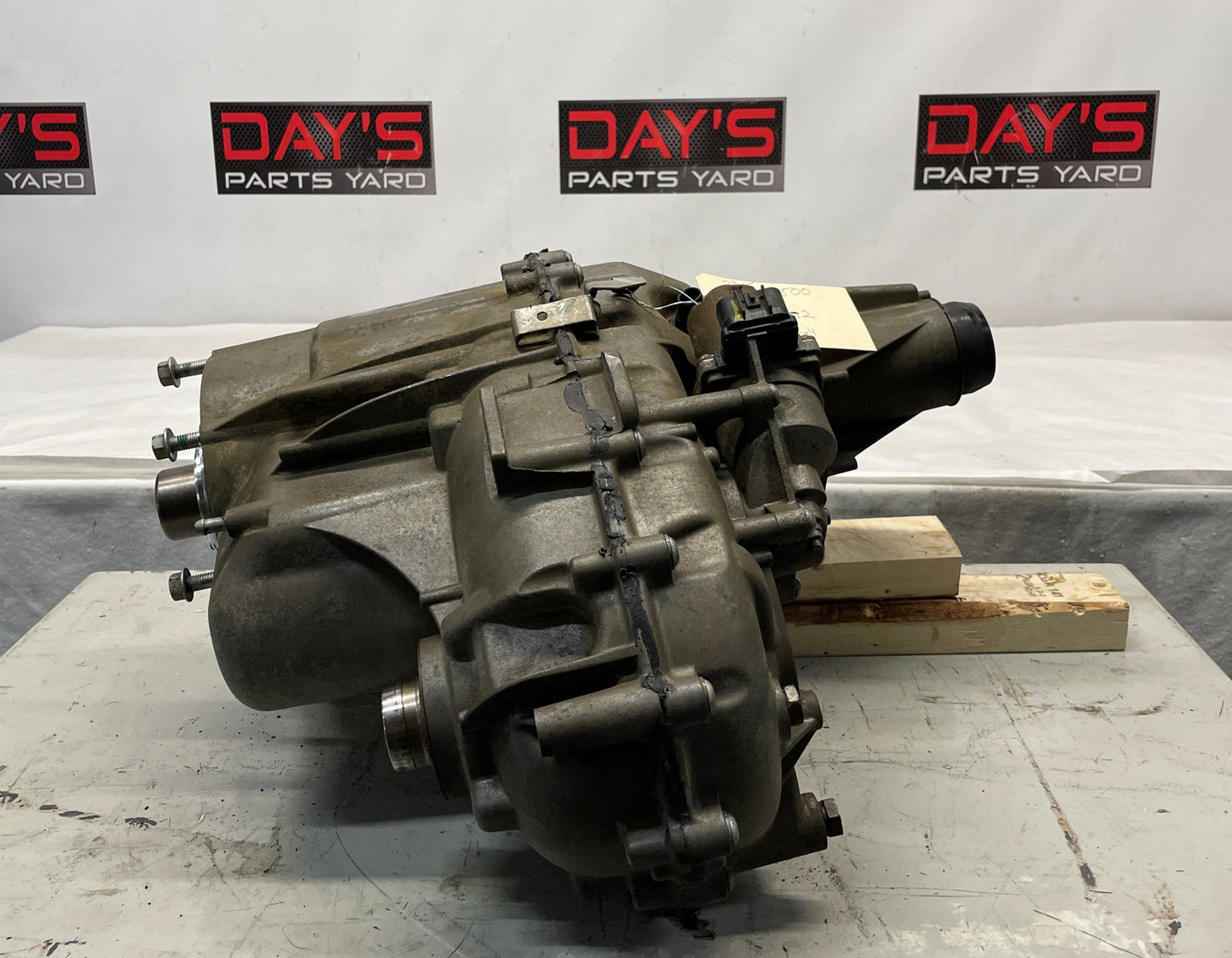 2015 Chevy Silverado K1500 Transfer Case OEM - Day's Parts Yard