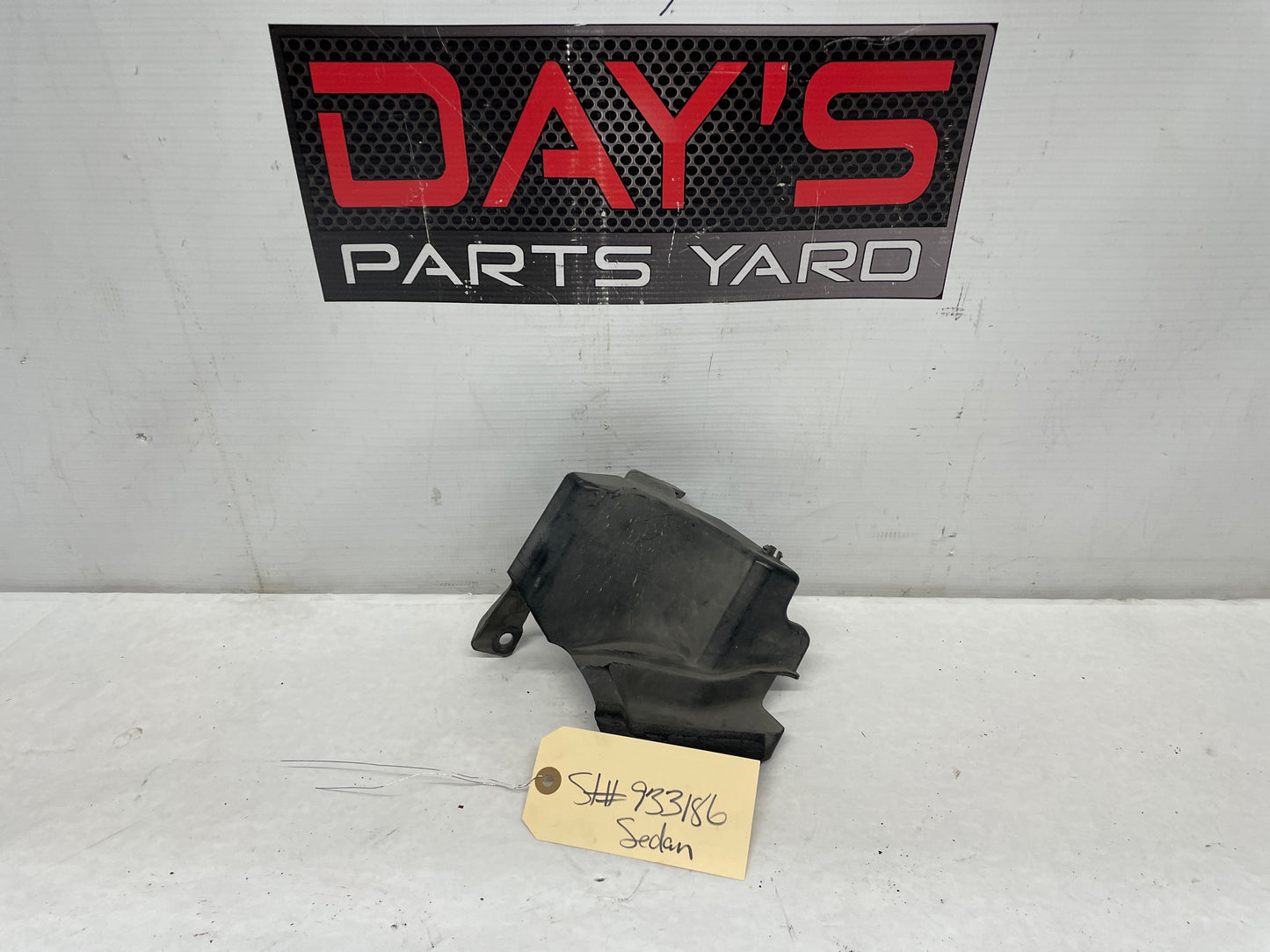 2014 Chevy SS Sedan RH Passenger Radiator Support Air Baffle OEM - Day's Parts Yard