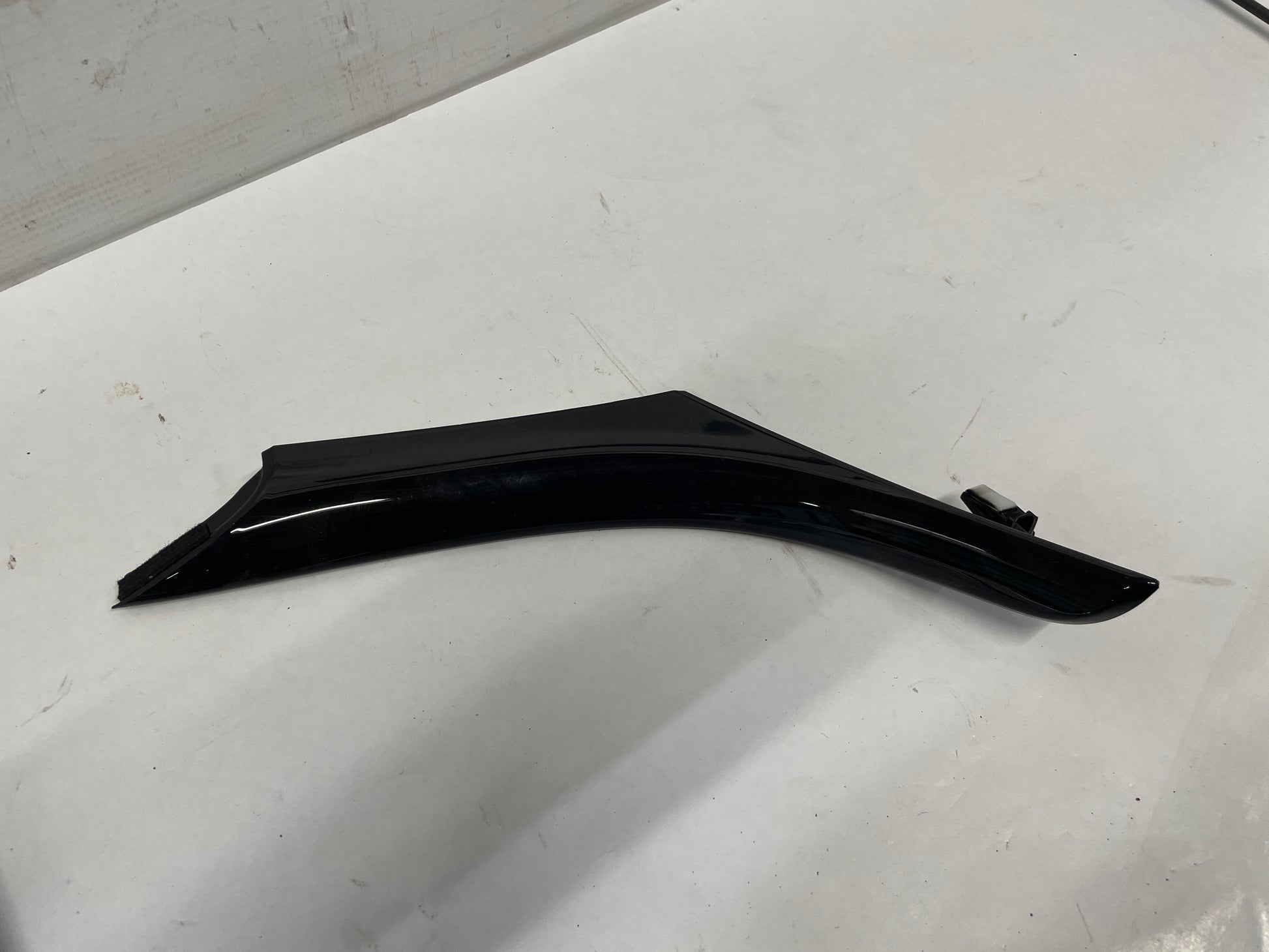 2016 Chevy SS Sedan RH & LH Center Console Trim Black OEM - Day's Parts Yard