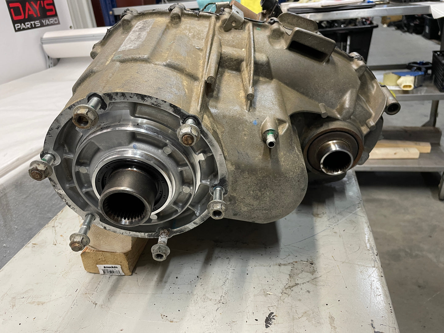 2015 Chevy Silverado K1500 Transfer Case OEM - Day's Parts Yard