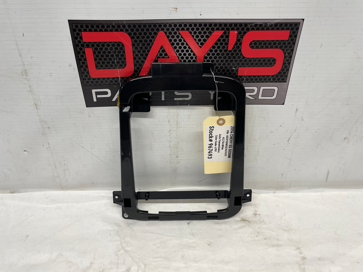 2014 Chevy SS Sedan Over Head Console Dome Light Frame Bracket Bezel OEM