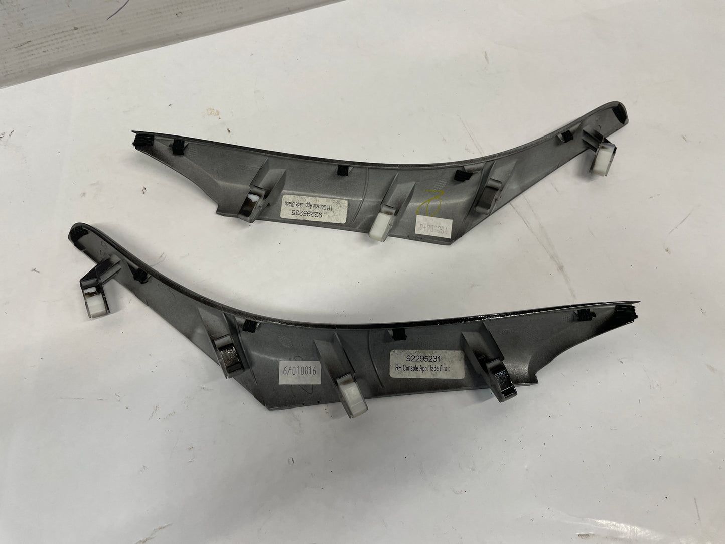 2016 Chevy SS Sedan RH & LH Center Console Trim Black OEM - Day's Parts Yard