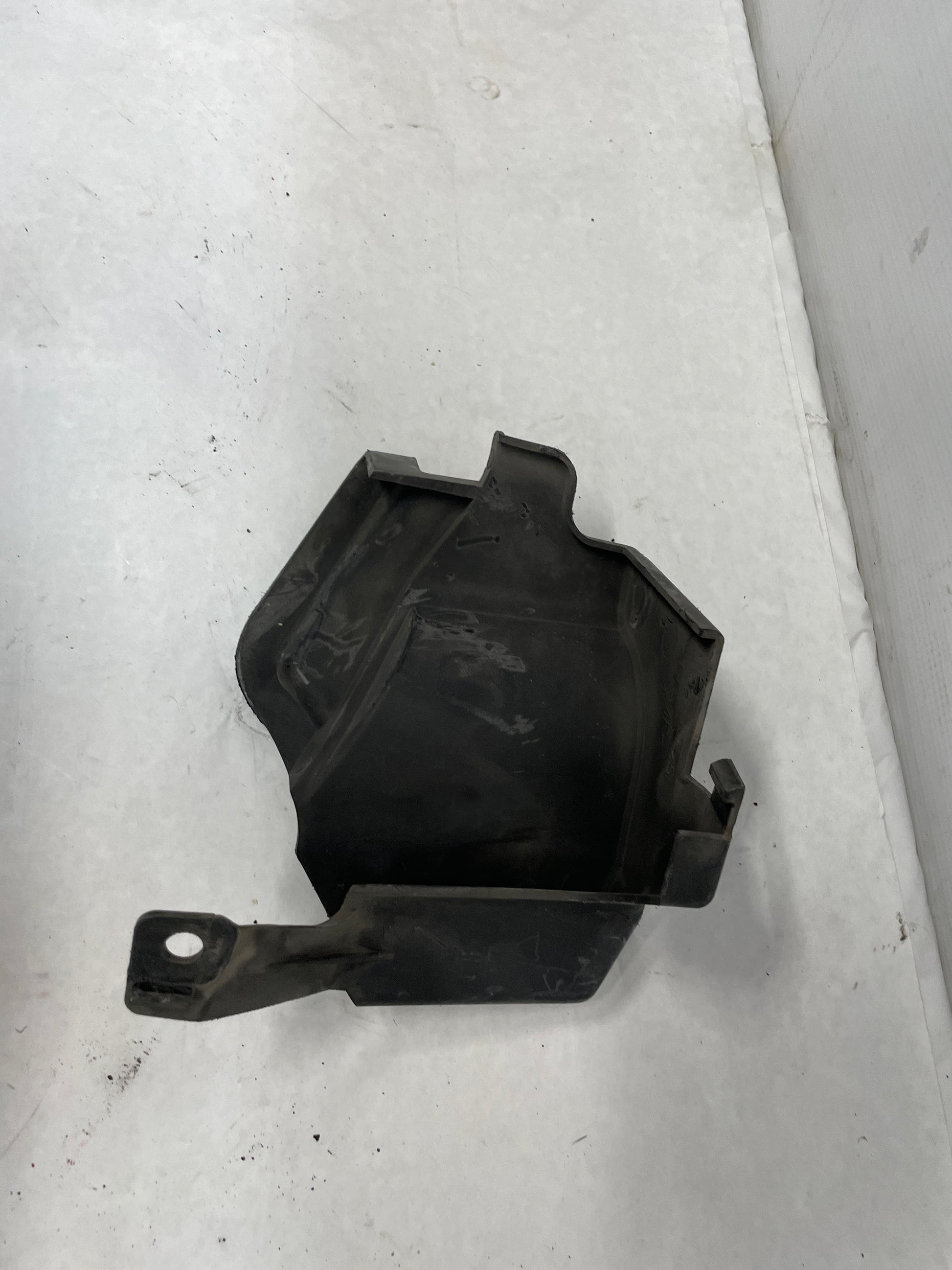 2014 Chevy SS Sedan RH Passenger Radiator Support Air Baffle OEM - Day's Parts Yard