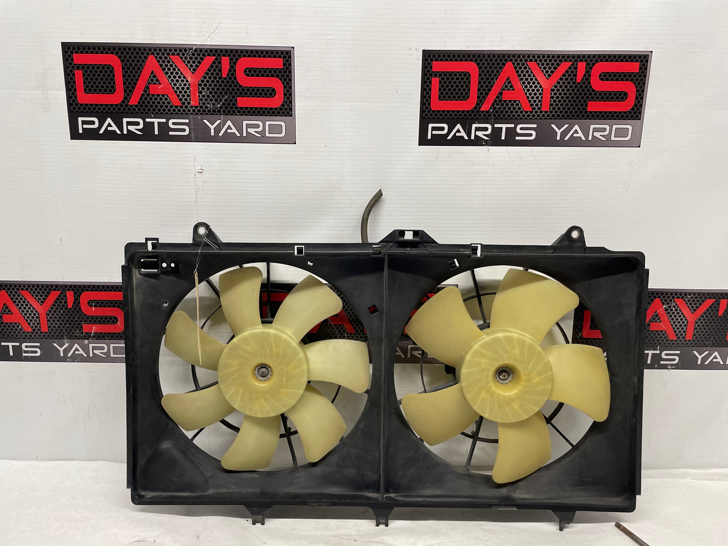 2012 Chevy Caprice PPV Radiator Duel Dual Electric Coolant Cooling Fans OEM