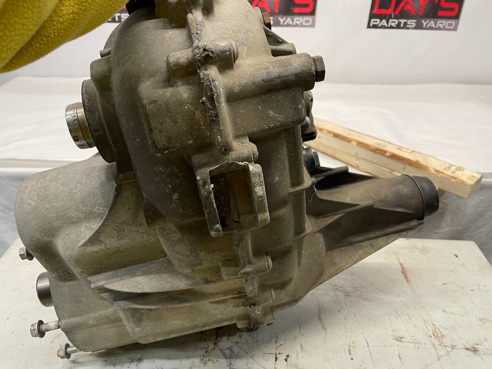 2015 Chevy Silverado K1500 Transfer Case OEM - Day's Parts Yard