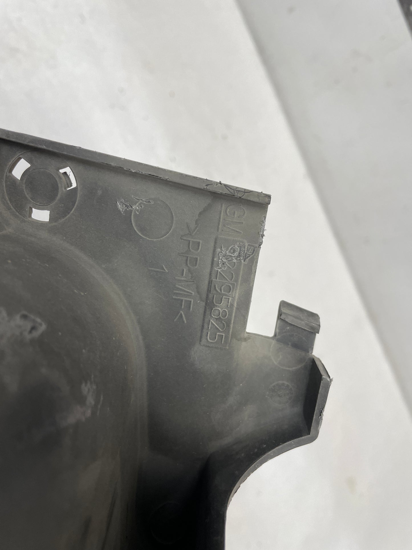 2014 Chevy SS Sedan RH Passenger Radiator Support Air Baffle OEM - Day's Parts Yard