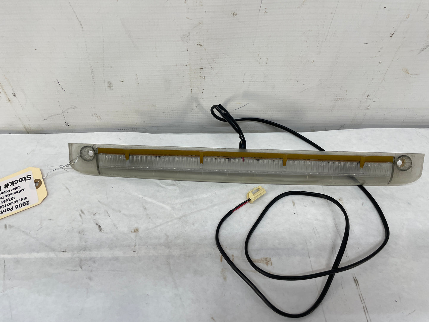 2006 Pontiac GTO Spoiler Wing 3rd Brake High Mount Light Lamp OEM