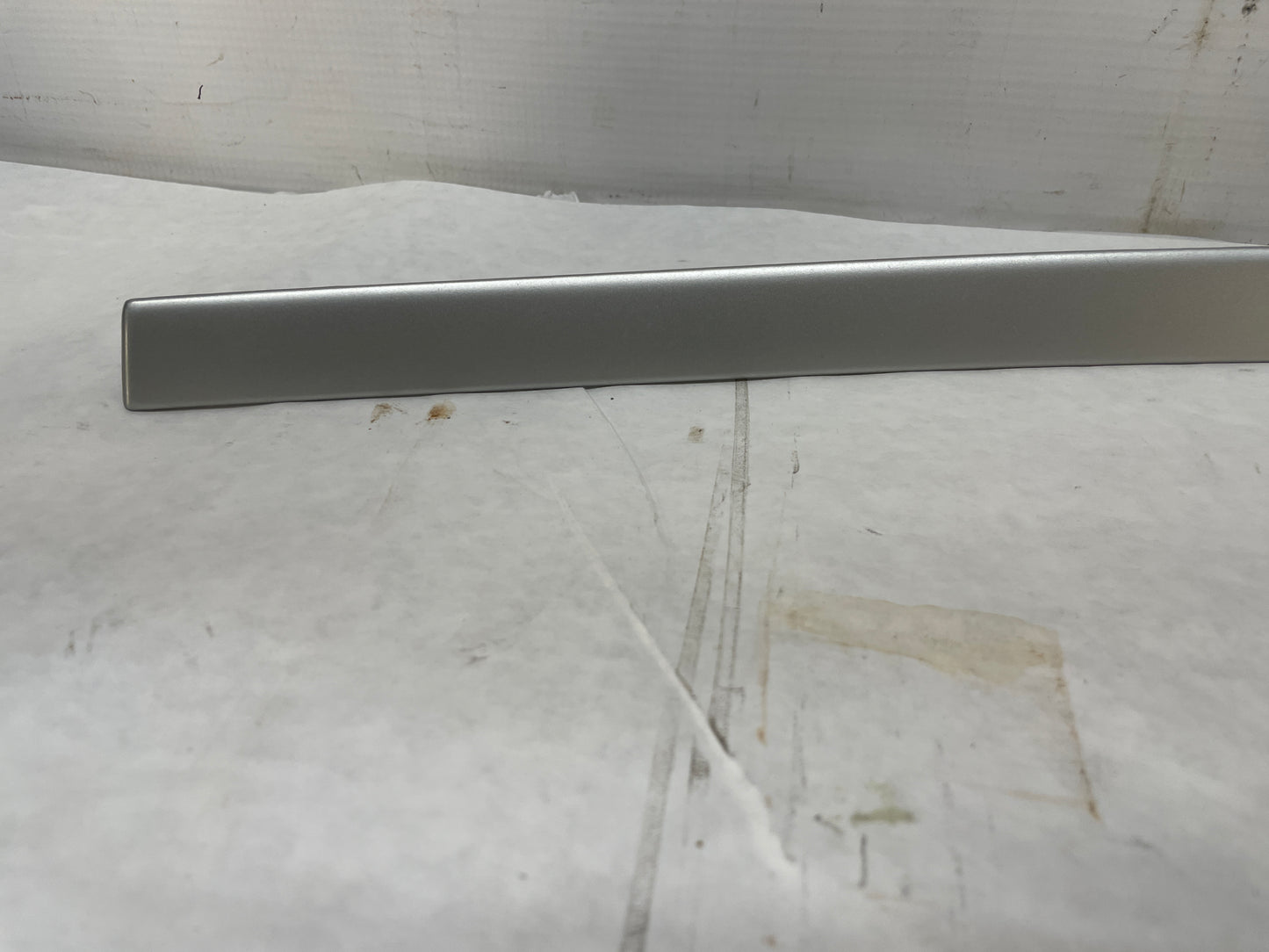 2009 Pontiac G8 GT LH & RH Silver Dash Trim Accent Applique Panel OEM