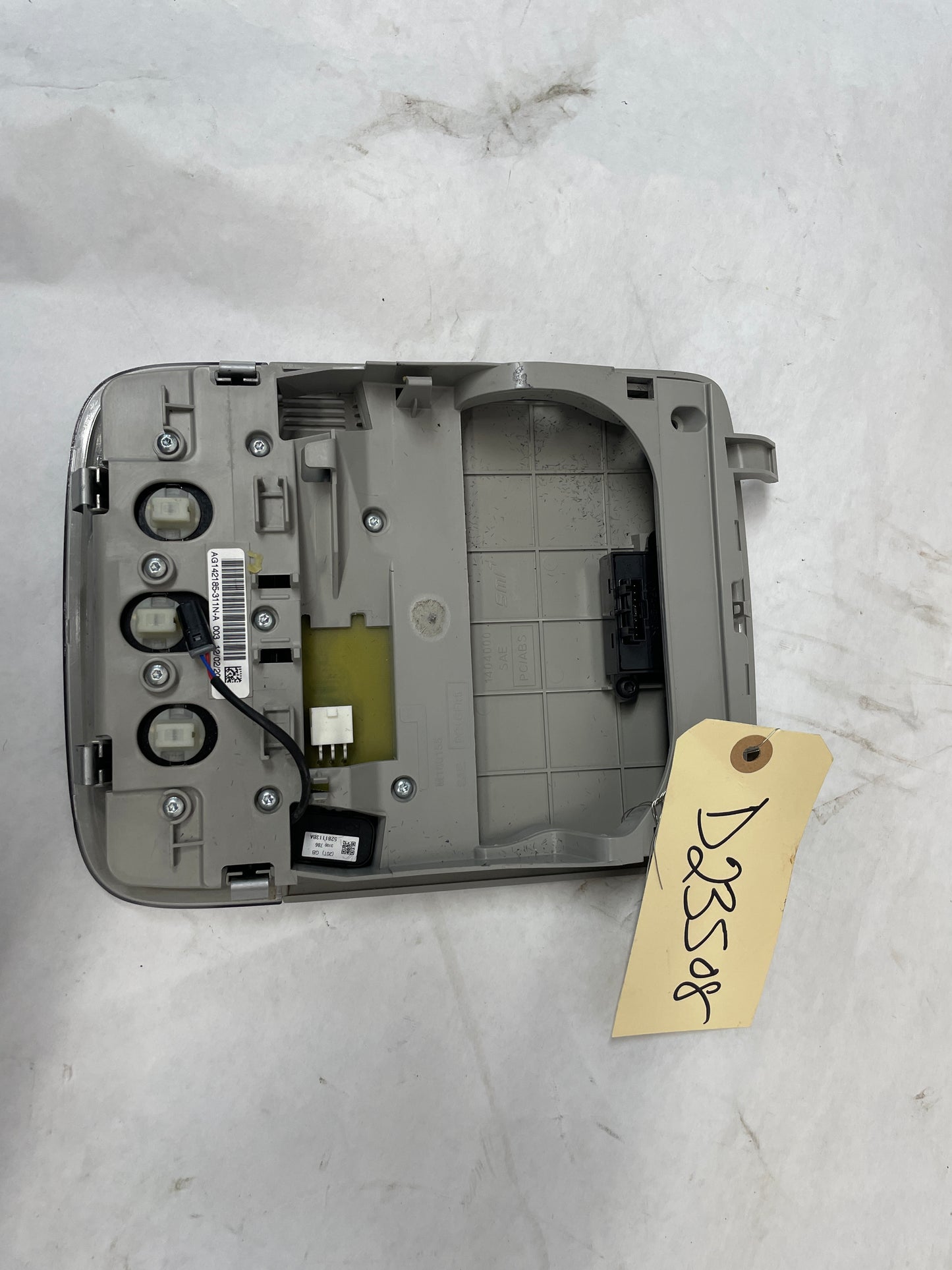 2014 Chevrolet SS Sedan Over Head Console Dome Map Light OEM