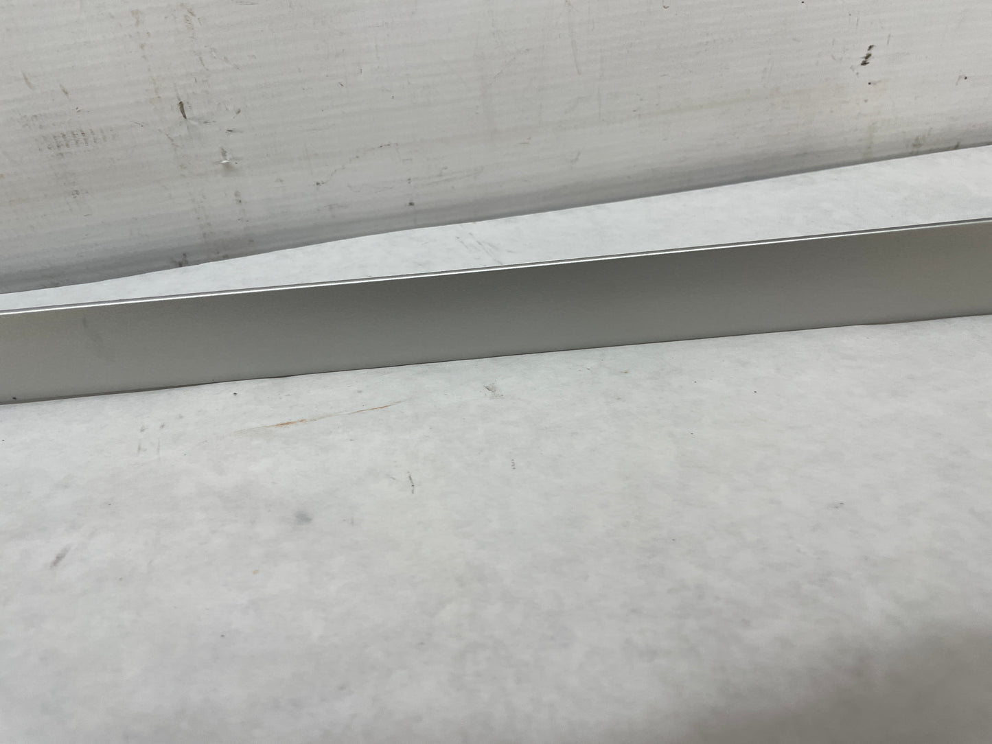 2009 Pontiac G8 GT LH & RH Silver Dash Trim Accent Applique Panel OEM