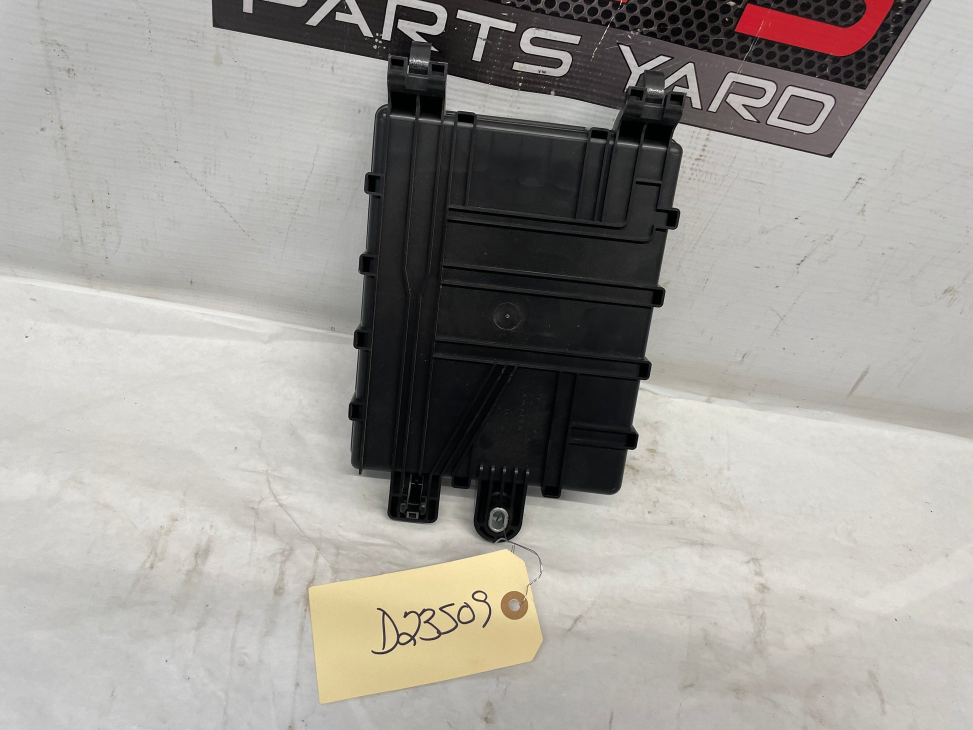 2014 Chevy SS Sedan Rear Fuse Relay Box Block OEM - Day's Parts Yard