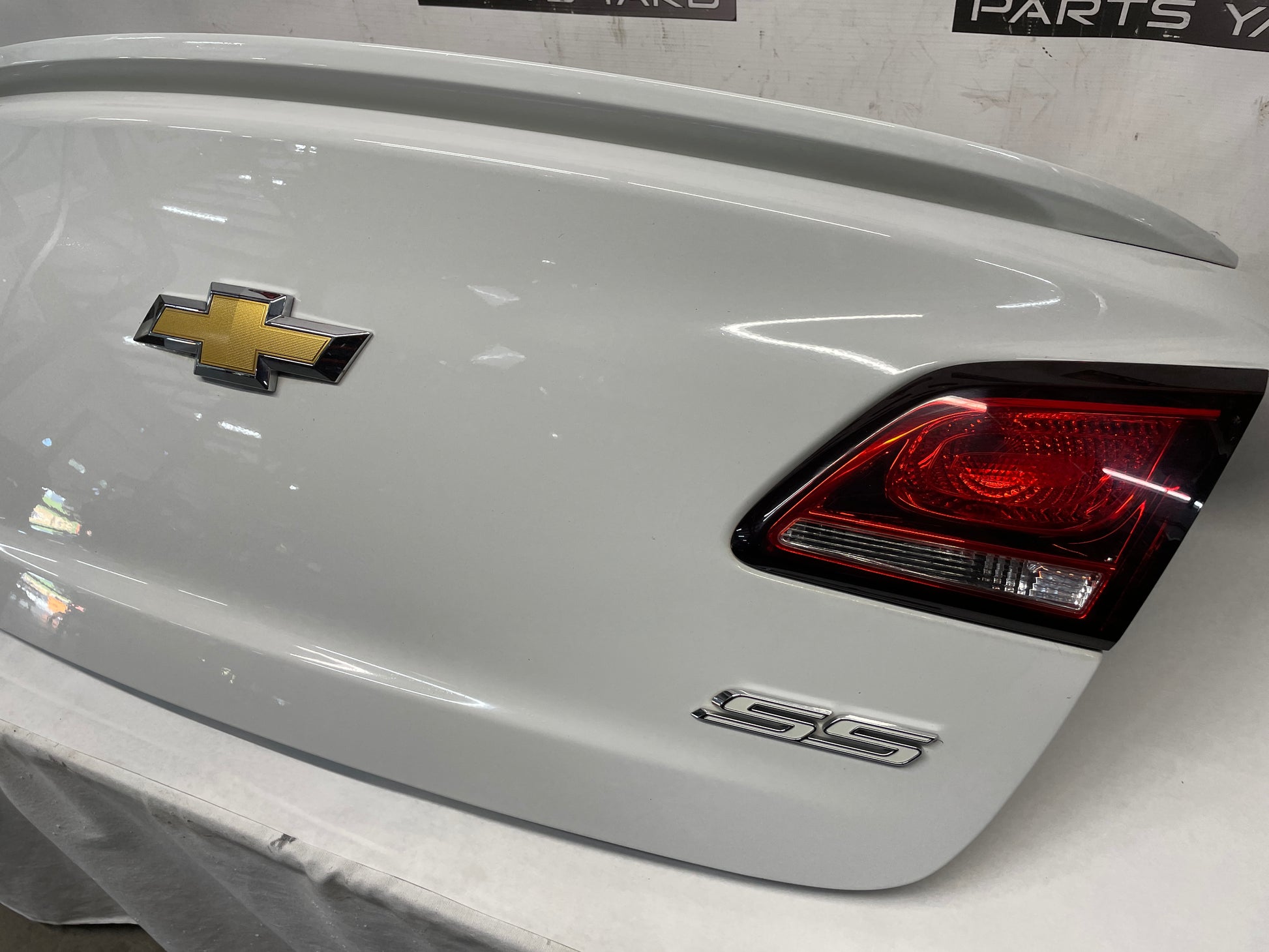 2014 Chevy SS Sedan Trunk Deck Lid w/ Spoiler White OEM - Day's Parts Yard